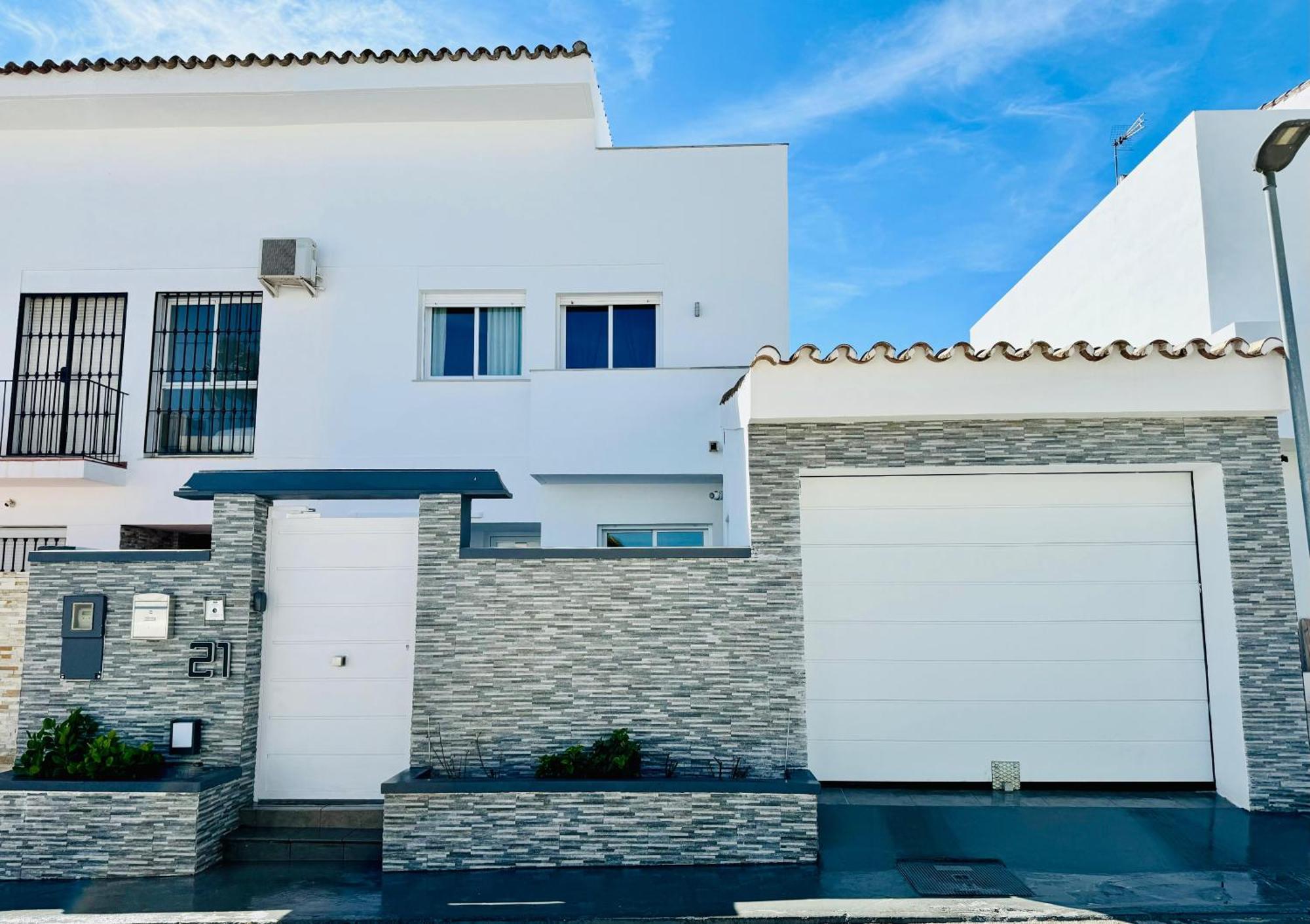 Casa Dragon Townhouse With Private Pool - Eaw Homes *